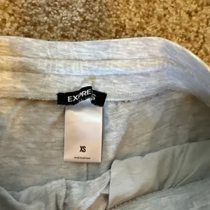 Heather gray express shorts thumbnail 3