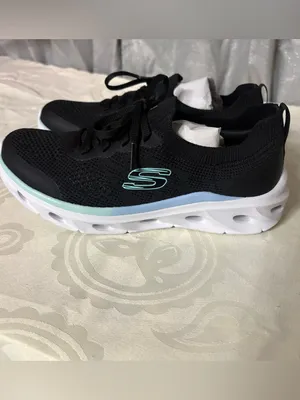 NWT- Skechers Women’s Black Knit Slip-On Sneakers with laces thumbnail 8