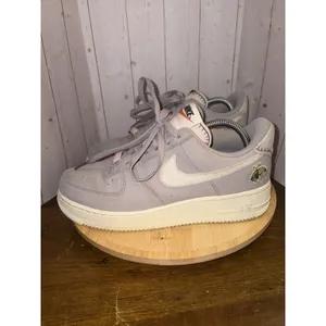 Nike Air Force 1 '07 SE NN Air Sprung Amethyst Ash Pale Ivory Butterfly‎ 8.5 thumbnail 4
