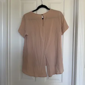 Sienna Sky Blush Pink Short Sleeve Blouse Size Medium thumbnail 4