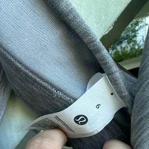 Lululemon set thumbnail 3