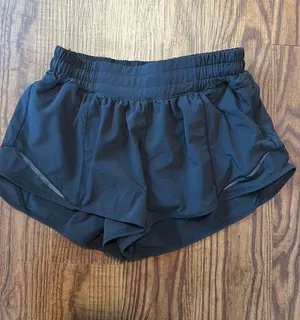 Lululemon Hotty Hot Shorts 2.5" thumbnail 1