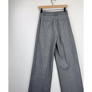 Aritzia Babaton Womens Dress Pants Gray Pleated Front Barrel Leg Trouser Size 0 thumbnail 11