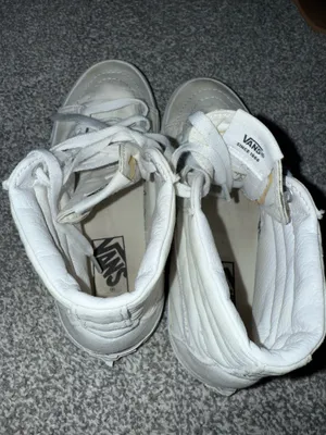 White vans  thumbnail 3