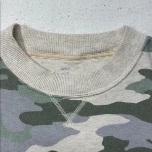 Aerie Green & Cream Camouflage Sweatshirt size M thumbnail 2