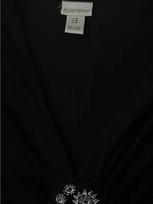 Motherhood Maternity Black V-Neck Tunic with Rhinestone Brooch thumbnail 3