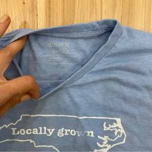 ‘Locally grown’ Sz S Shirt NC blue North Carolina thumbnail 2