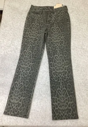 NYDJ Marilyn Straight Jeans 2 High Rise Vine Leaf Leopard Print MGWPMS8811 NWT thumbnail 1