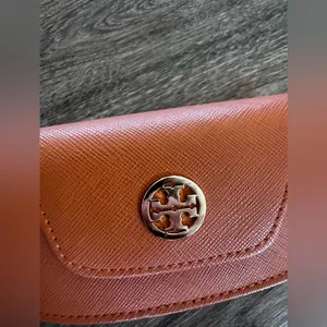 Tory Burch Glasses Case thumbnail 3