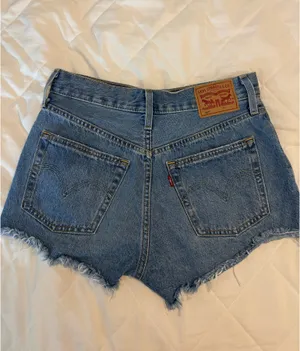 Levi’s 501 Denim Shorts thumbnail 2