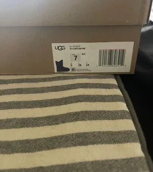 UGG Constantine Boots thumbnail 9