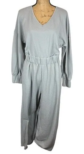 NWT Halara Long Sleeve V-Neck Jumpsuit Gray‎ Wide Leg Athleisure Size Medium thumbnail 1