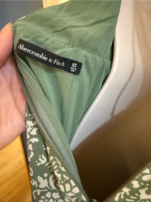 ✨Abercrombie & Fitch Green Maxi Dress XS✨ thumbnail 5