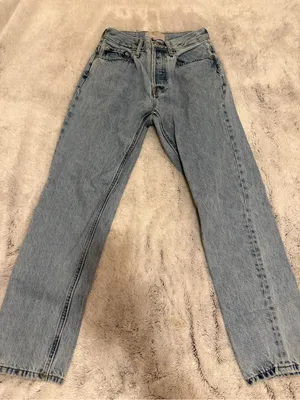 Everlane Light Blue Straight-Leg Crop Jeans thumbnail 1