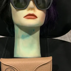 Toms Chic Black Sunglasses with Ray ban case thumbnail 16