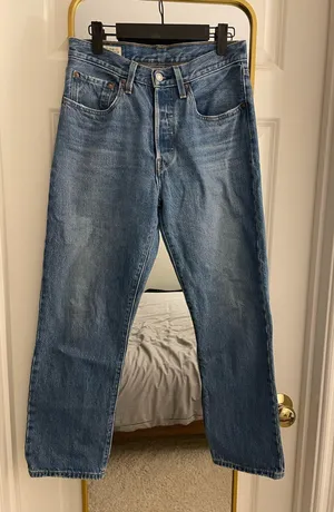 Levi’s High-Waisted Straight Leg Jeans thumbnail 1