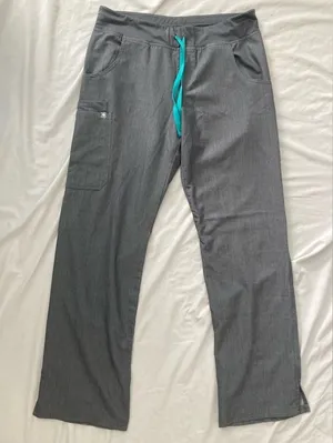 Figs Gray Kade Cargo Scrub Pants in Graphite Gray Size Small thumbnail 1