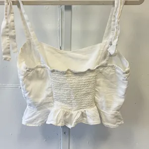 LA Hearts Linen Blend Tie Shoulder Smocked Ruffle Crop Top Medium White Cottage thumbnail 4
