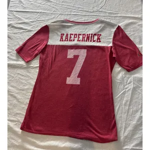 San Francisco 49ers Colin Kaepernick #7 Women’s V-Neck Graphic Tee Red NFL thumbnail 2