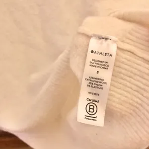 Athleta Hawthorne Dove Merino Wool Pullover Sweater Cream Small thumbnail 5