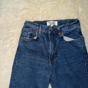 Reformation Liza Ultra High Rise Straight Jeans Size 26 NWOT thumbnail 2