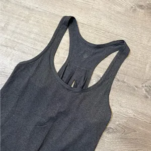 •Lululemon• Salute The Sun Tank Top thumbnail 2