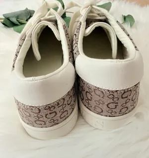 New GUESS Women's Logo Print Low-Top Sneakers, Size 10 thumbnail 4