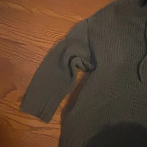 Aerie Oversized Chunky Knit Hoodie Drop Shoulder Size Large Dark Gray thumbnail 8