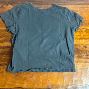 Hollister Nashville Graphic Crop Women's‎ Size Small Charcoal Gray Short Sleeve thumbnail 5