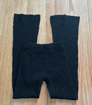 Glassons Black Knit Flare Pants thumbnail 2