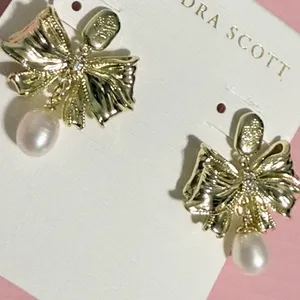Kendra Scott x LoveShackFancy Pearl Bow Necklace and Matching Earrings thumbnail 5