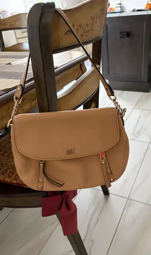 Michael Kors Purse thumbnail 1