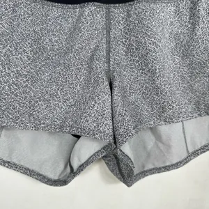 Lululemon Speed Short 2.5” Fractal‎ Alpine White Black Size 6 Running Shorts thumbnail 6