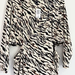 Torrid NWT Maxi Studio Knit Midi Dress Watercolor Zebra Tan Brown Orange Size 2X thumbnail 9