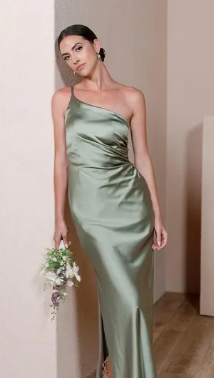 Revelry Off The Shoulder Formal Dress thumbnail 4