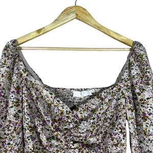 ASTR The Label Ruched Ditsy Floral Blouse Purple Tan Romantic Smocked Size M thumbnail 2