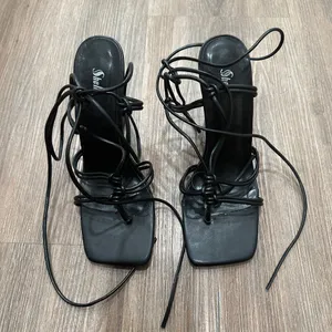 Sheln Black‎ Strappy Heels Black Size 8 thumbnail 2