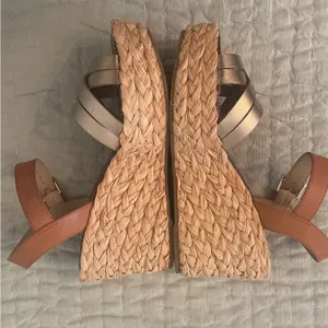 Sam Edelman Gold and Tan Platform Sandals thumbnail 6