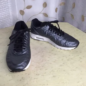 Nike Air Max 1 Ultra Premium Jacquard Sneakers Size 5.5 thumbnail 2