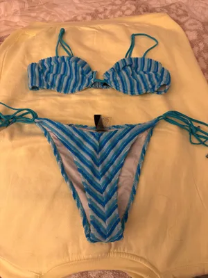 Triangl Bikini Set thumbnail 1