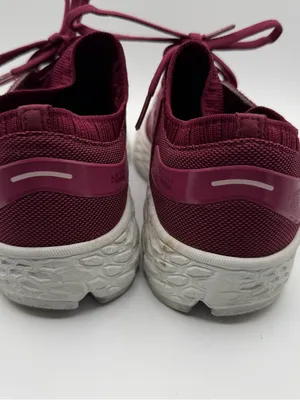 New Balance Fresh Foam Vongo v4 Womens 10 B Burgundy Stability Running Shoes thumbnail 4