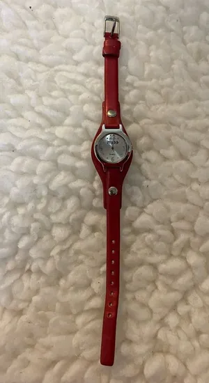 Mudd Analog Wristwatch Metallic Red Buckle Band Round Silver Tone Face. thumbnail 1