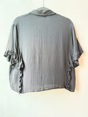 Billabong Women's Gauze Button Front‎ Top Medium Boho Ruffle Sleeve Beachy Black thumbnail 3