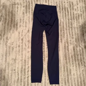 Lululemon Instill High-Rise Tight 25" True Navy Blue Leggings‎ Size 0 thumbnail 4