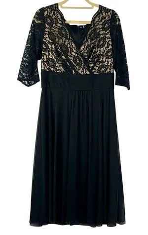 Leslie Fay Black Lace Ruched Waistline Elbow Sleeve Dress 12 thumbnail 1