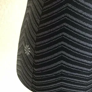 Athleta Womens Tank Top Size XS Black Gray Finish‎ Fast Chevron Print Ruched thumbnail 2