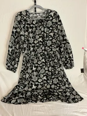 Old Navy Dress thumbnail 1