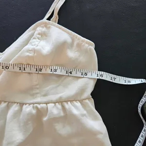 American Eagle Cropped Ruffle Cami Woman’s Size Medium  thumbnail 4