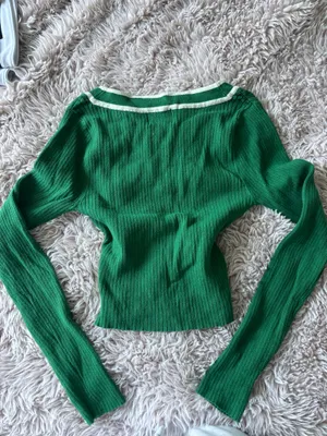 BDG Green Long Sleeve Urban Outfitters thumbnail 3