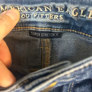 American Eagle Outfitters Light Blue Distressed Skinny Jeans | Size 4 Short thumbnail 3